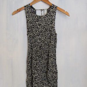 Mini Dress Floral & Open Back